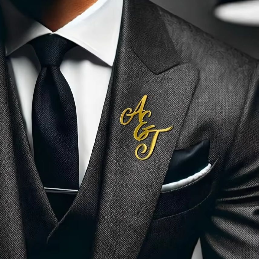 Özel Monogram İlk Adı Paslanma - Tuxedo Lapel Pin incelemesi ve fiyatı